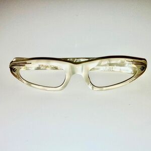 Pearlized Lucite Gold Trim Cat Eye Vintage Eyeglass Frame Never Worn